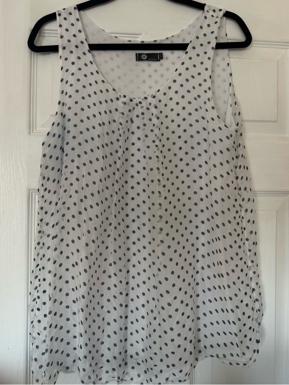 M Made in Italy Sleeveless White Polka Dot Silk Blend Camisole
